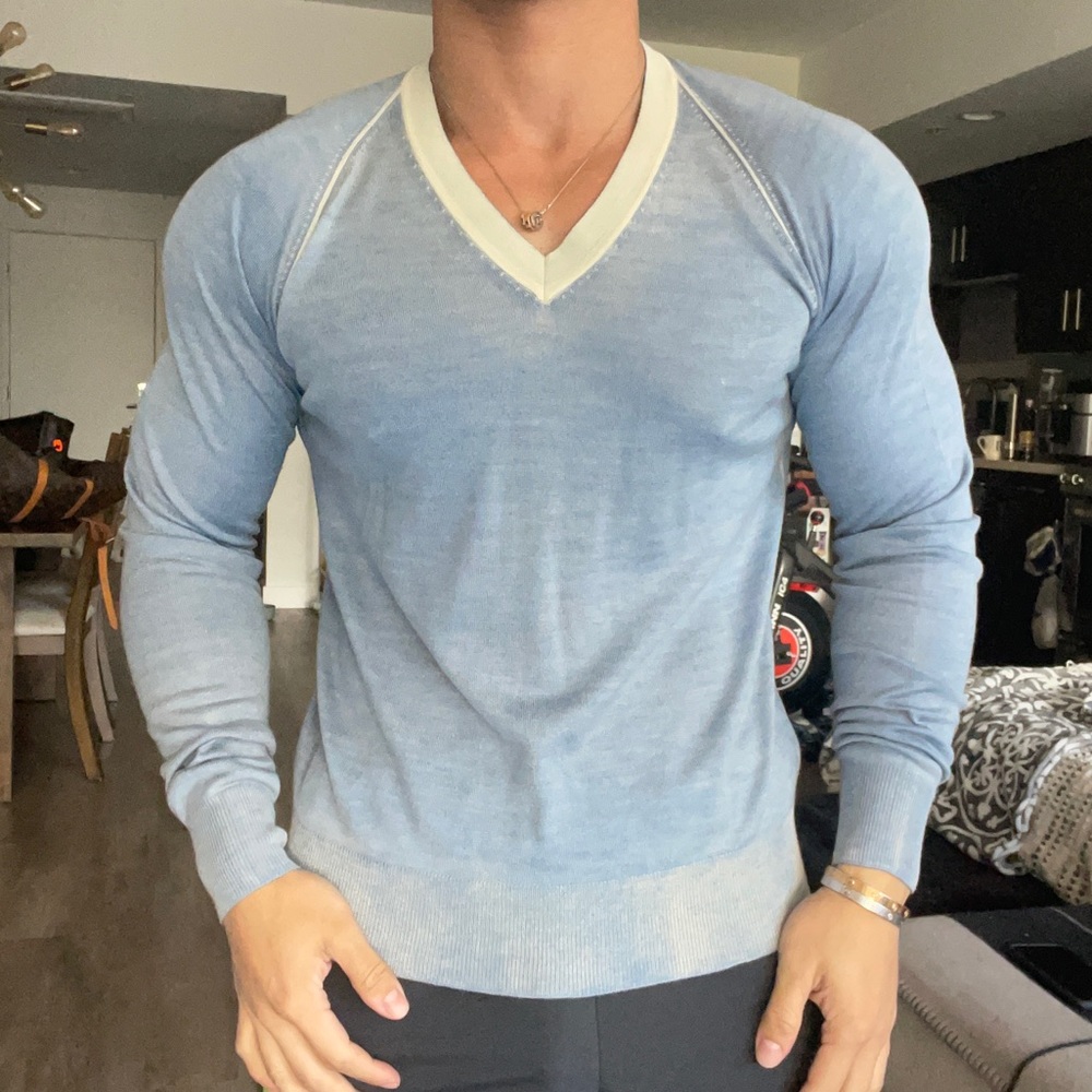 Beautiful v bed Prada for cheap